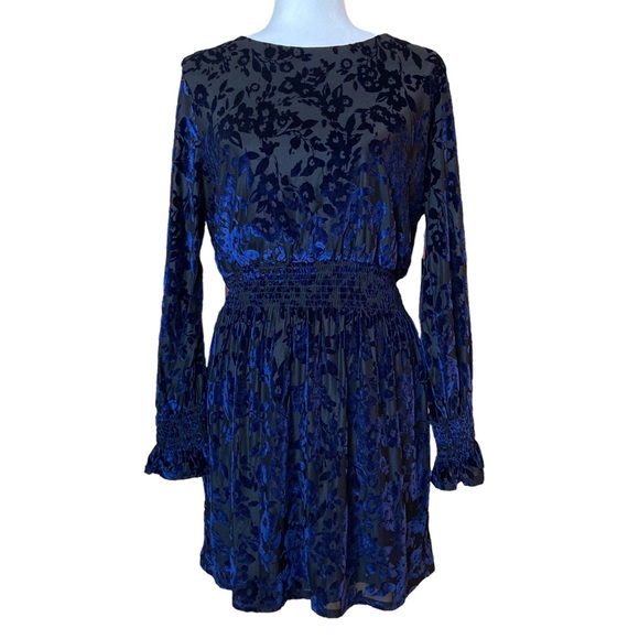 Gibson Dresses & Skirts - NWT gibson X Glam Women's black with blue velvet floral print dress, Sz M